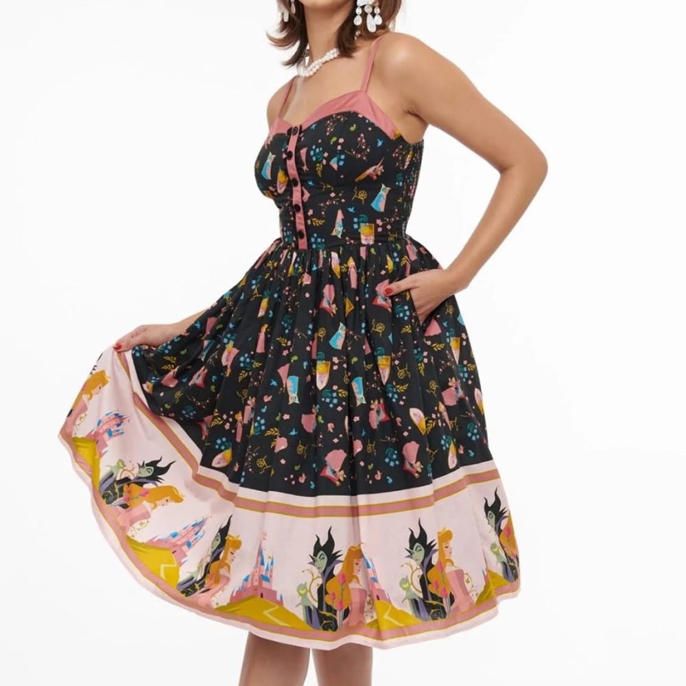 Unique Vintage Sleeping Beauty Dress - Picture 2 of 2